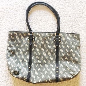 Dooney & Bourke Large Logo Shopper Tote -msrp $200